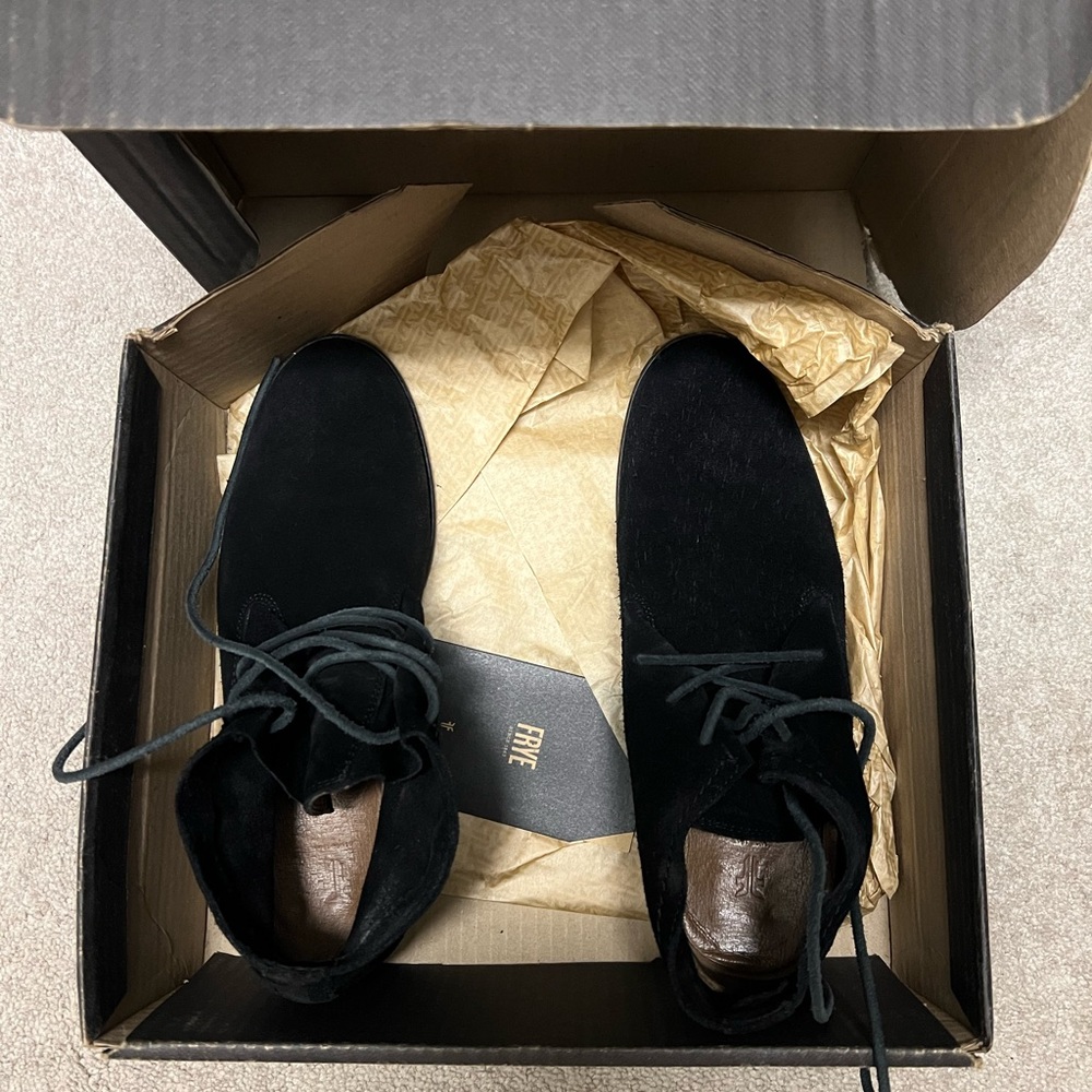Frye Women’s Black Suede Chukka Boots